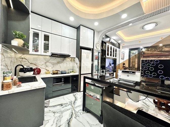 Ngộp! Chủ nhà bán lỗ 200tr nhà Chợ Lớn p11 q6. 3,540tỷ|45m2