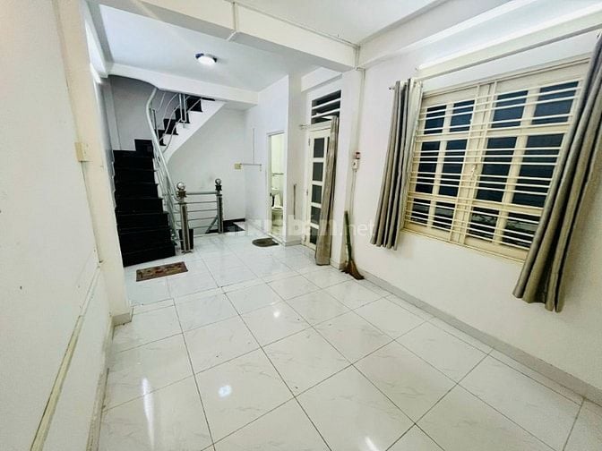 BÁN NHÀ RIÊNG DUY TÂN - PHÚ NHUẬN