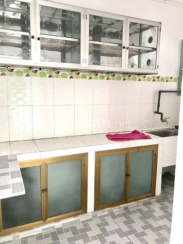 Cho thuê nhà nguyên căn 84m2, Lô E chung cư Hùng Vương, P.11, Quận 5