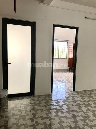 Cho thuê nhà nguyên căn 84m2, Lô E chung cư Hùng Vương, P.11, Quận 5