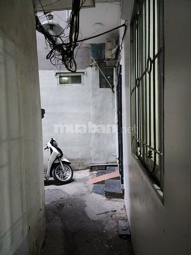 Bán nhà dòng tiền số 18 ngõ 162/22 Đội Cấn 51m 11 phòng 40tr/tháng
