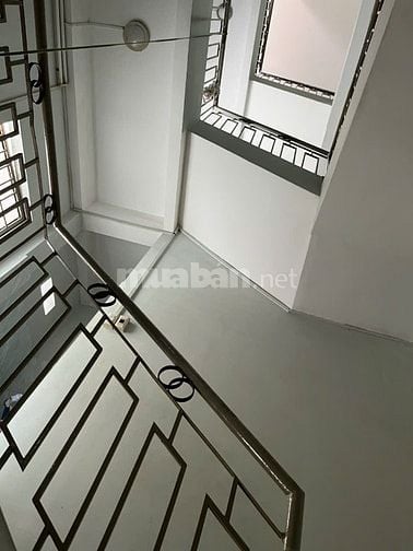 Chính chủ cần bán 1 căn nhà xưa đường Hàn Hải Nguyên Phường 2 Q.11