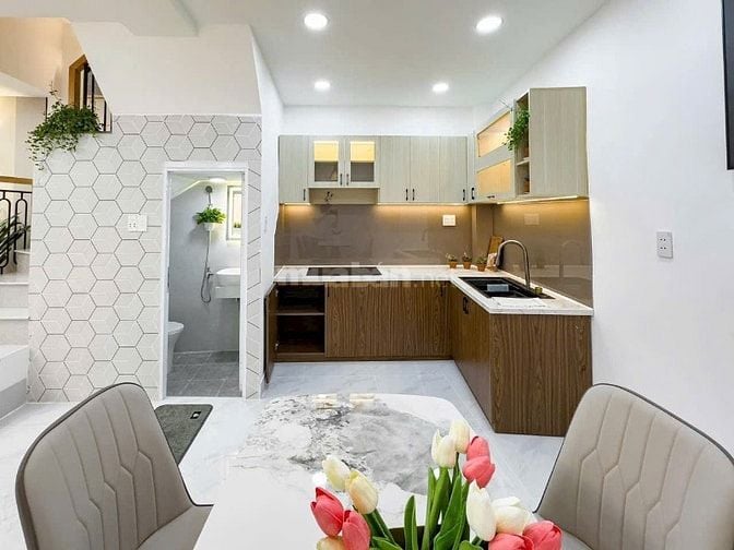 NHÀ HẺM 4M đường LỘC HƯNG, P6, TÂN BÌNH, GIÁ 3,180 TỶ/52M2, SỔ RIÊNG