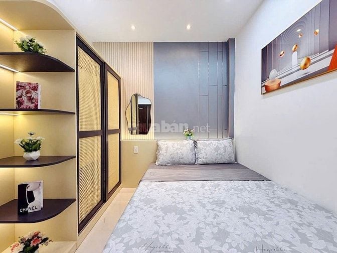 Nhà cần bán đ.Nguyễn Công Hoan PNhuận.44,1m2/2tỷ680.hẻm oto sổ riêng.