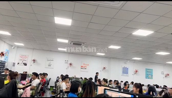 Mình đang cần 20 bạn nam và nữ
