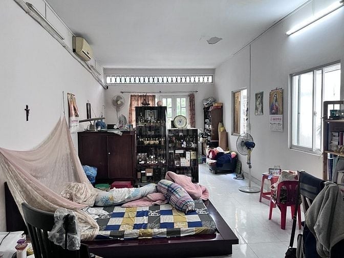 Bán nhà mặt tiền gần Ba Tháng Hai, Quận 11, 50m2, nở hậu, chỉ 9 tỷ nhỉ