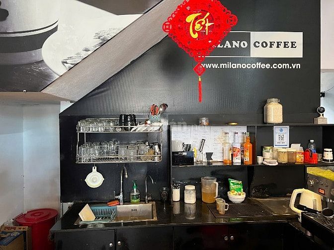 Sang hợp đồng nhượng quyền cà phê Milano