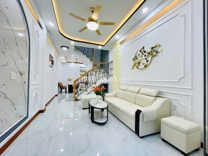 Gấp bán mặt tiền Ngô Gia Tự p4 Q10 1T2L giá nhỉnh 8tỷ gần 40m2 hiếm