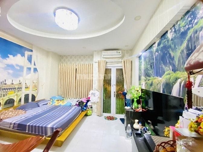 Bán nhà mặt tiền khu kinh doanh điện máy phụ tùng,6tầng,6x10m,giá 18tỷ