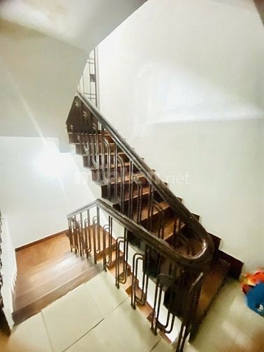 Bán nhà mặt tiền khu kinh doanh điện máy phụ tùng,6tầng,6x10m,giá 18tỷ