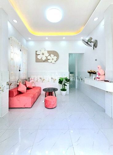 BÁN NHÀ CẤP 4 - SỔ HỒNG RIÊNG
