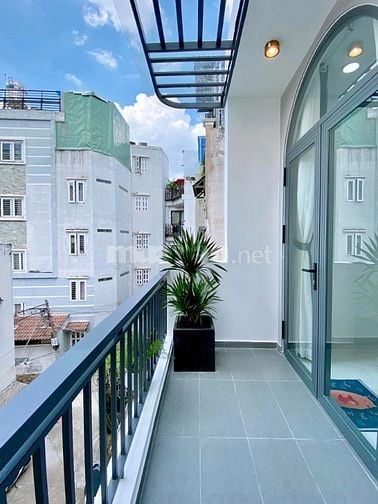 Nhà hẻm 8m đường Nguyễn Văn Quỳ - Quận 7. DT 67m2/giá 1.990 tỷ SHR