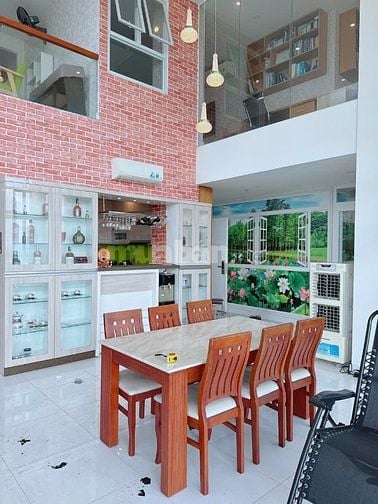 Tôi cần bán CH Terra Rosa -2 Tầng 228m2 có hồ bơi giá 6,99 Tỷ