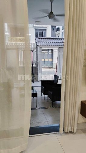 Cho thuê biệt thự song lập số 8 D19, KP35, P.Phước Long B, TP.TĐ