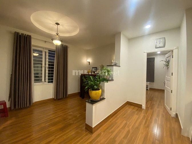 Cho thuê biệt thự song lập số 8 D19, KP35, P.Phước Long B, TP.TĐ