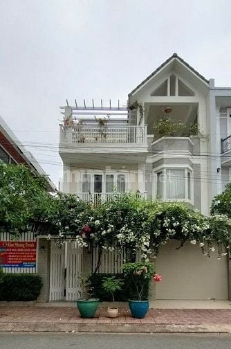 Cho thuê biệt thự song lập số 8 D19, KP35, P.Phước Long B, TP.TĐ