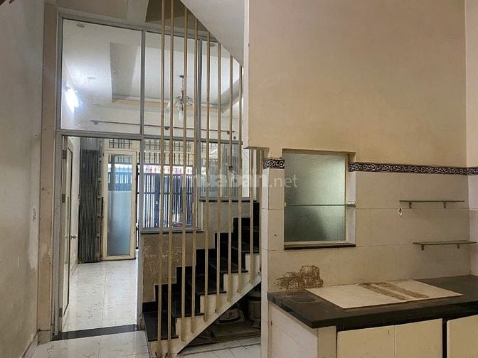 Cho thuê nhà nguyên căn vị trí gần Aeon Tân Phú