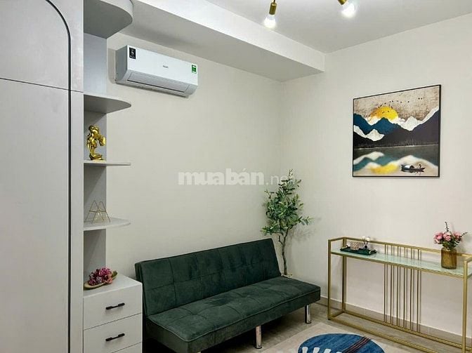 Cho thue CH, PMH,Q7, DT 114M, 3PH, lầu 8 mới 100%