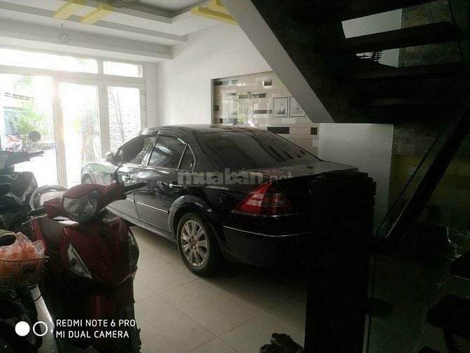 Bán nhà phố 4 tầng xe oto nằm trong nhà, Đào Duy Anh P9, 62m2, 11.3 tỷ