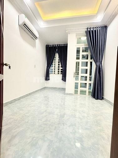 Nợ ngộp bank bán gấp nhà Âu Dương Lân Q8_ 1T1L 56m2/ 1 Tỷ 020tr Shr