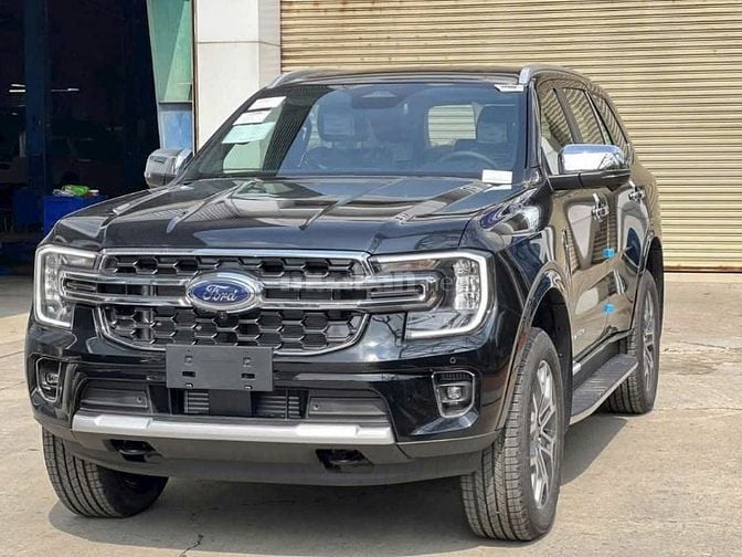  Ford Everest Titanium 4x2 2025