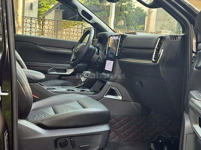  Ford Everest Titanium 4x2 2025