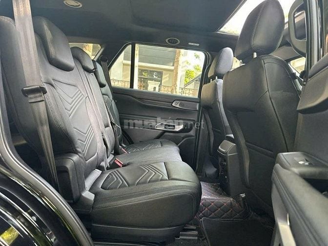  Ford Everest Titanium 4x2 2025