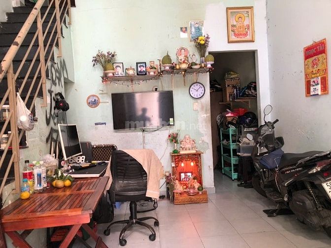 Cho thuê nhà nguyên căn hẻm 386 Lê văn sỹ phường 14 quận 3