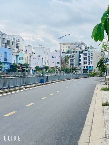Chính chủ cần bán nhà hai mặt tiền cực đẹp tại đường Dương Quảng Hàm, 