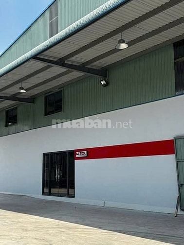 Cho thuê kho xưởng mới xây , mặt tiền Quốc Lộ 1A, xã Long Hiệp,Long An