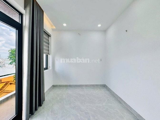 Giảm sâu nhà 45m2 đ.Trần Phú Q5.Giá 2tỷ680 Hẻm ô tô SHR chính chủ.