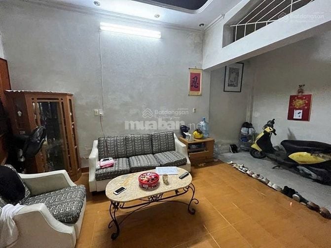 Quá rẻ, bán nhà phố Hai Bà Trưng, Lê Thanh Nghị DT 80M vừa ở vừa KD