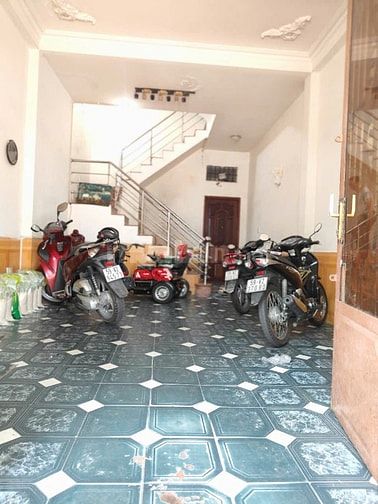 MTKD Nguyễn Thái Sơn 89m2 ngang 4.3m 3lầu KD sầm uất kế BV 175 19.8 tỷ