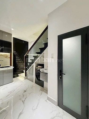 Nhà hẻm giá mềm Đoàn Văn Bơ Q4.49,5m2/3tỷ9.Hẻm oto SHR chính chủ