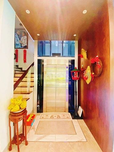 BIỆT THỰ CIPUTRA- SIÊU VÍP 4 TẦNG- THANG MÁY MẶT ĐƯỜNG ĐÔI 