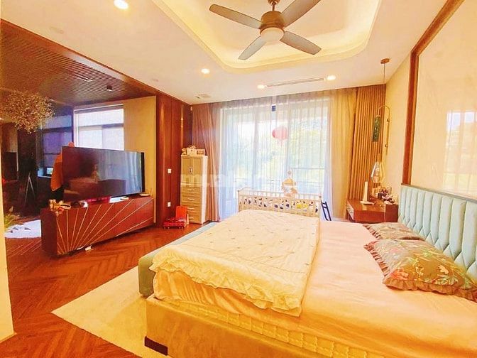 BIỆT THỰ CIPUTRA- SIÊU VÍP 4 TẦNG- THANG MÁY MẶT ĐƯỜNG ĐÔI 