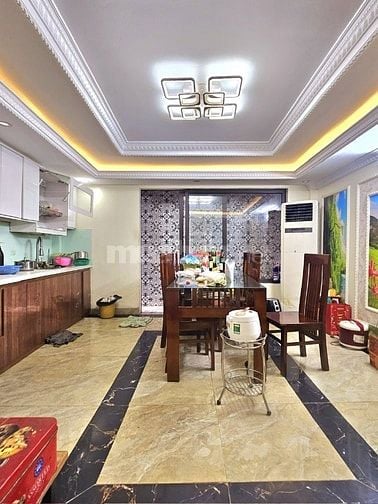 Bán nhà Võ Thị Sáu vài bước ra Hồ Quỳnh, Dt 60m2, 6t, mt 4m.