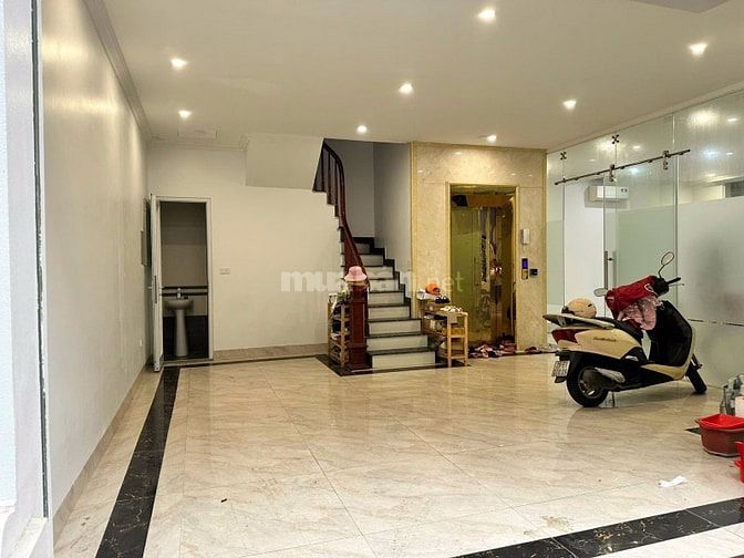 Cho thuê nhà 2 mặt tiền diện tích 150m2 mặt phố Kim Quan Thượng