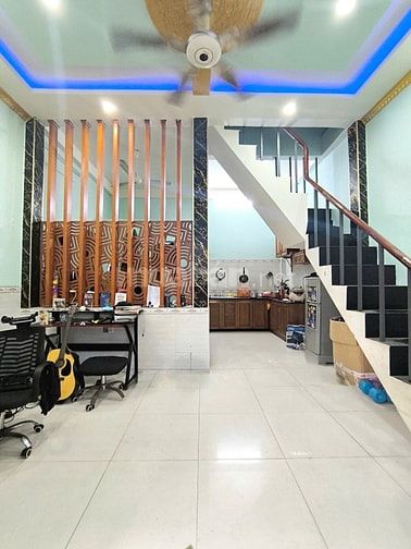 HẺM 3M SÁT HẺM XE TẢI - 3 TẦNG BTCT 4PN - NGANG 5.1x8 CHỈ 3,99 Tỷ