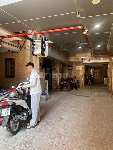 Tôi chủ nhà cần bán căn hộ tập thể ngay mặt phố N