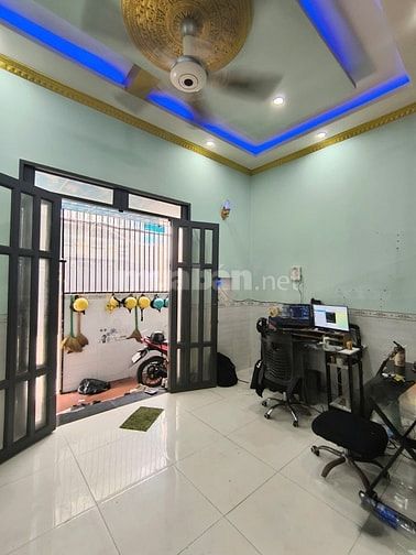 HẺM 3M SÁT HẺM XE TẢI - 3 TẦNG BTCT 4PN - NGANG 5.1x8 CHỈ 3,99 Tỷ