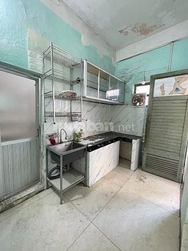 Tôi chủ nhà cần bán căn hộ tập thể ngay mặt phố N