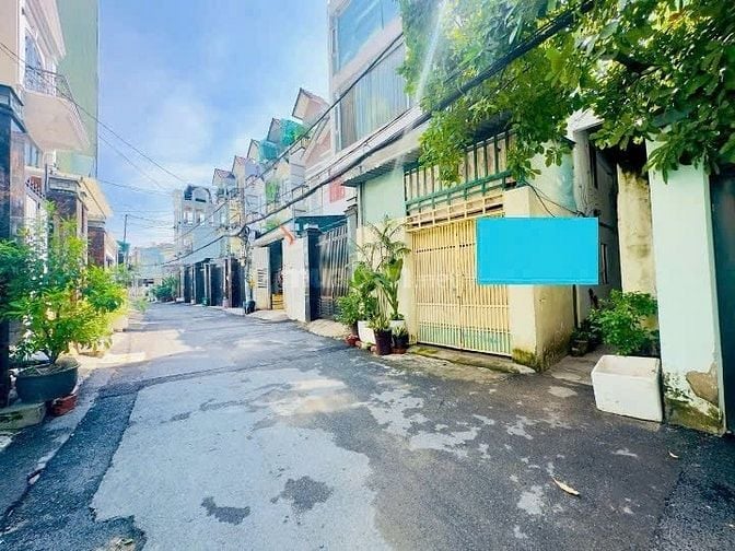 Bán gấp dãy nhà trọ 5p , nhánh đường Lê Văn Thịnh rẽ vào 