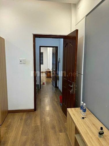 Gần THCS Trần Quốc Tuấn, DT 4x16m. Giá 9,3 tỷ