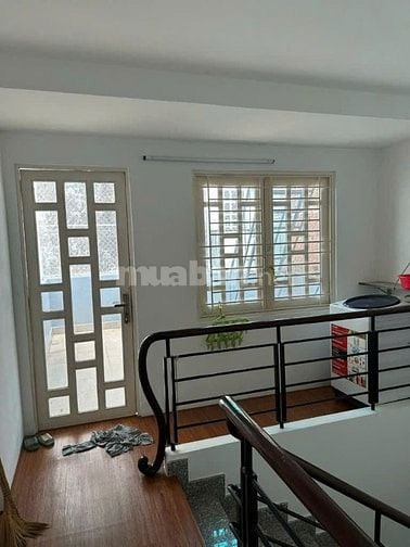 Gần THCS Trần Quốc Tuấn, DT 4x16m. Giá 9,3 tỷ