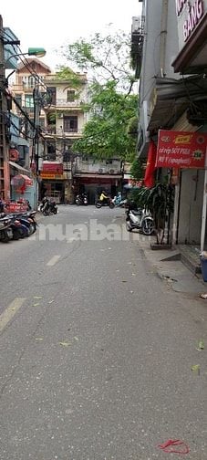 Bán đất sổ đỏ chính chủ diện tích 67m2