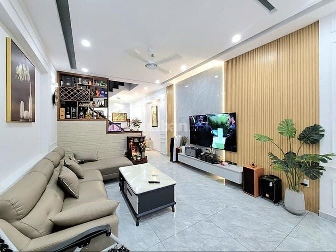 Giảm sâu 300tr-Nhà Trần Phú chỉ 2tỷ890-Nhà 1T3L 48m2 ngay ĐH Sài Gòn