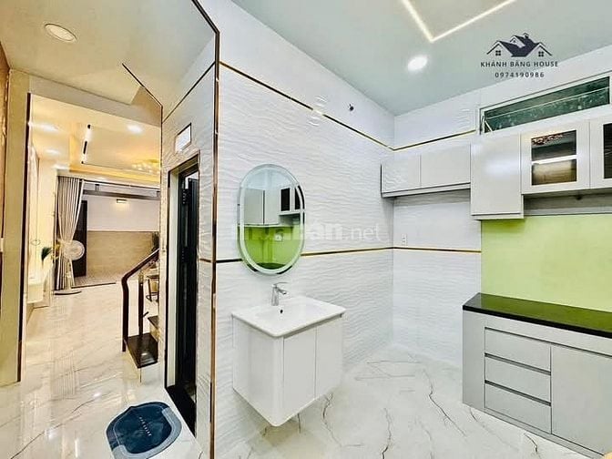 Chủ Ngộp Tiền Kinh Bán gấp nhà Hai Bà Trưng P.Võ Thị Sáu Q.3 SHR