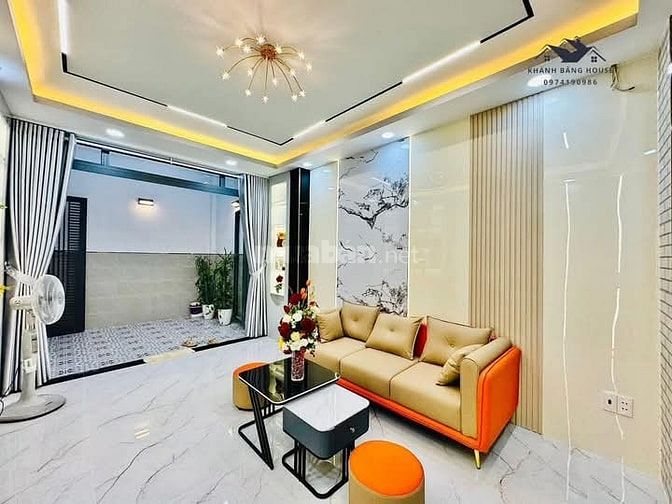 Chủ Ngộp Tiền Kinh Bán gấp nhà Hai Bà Trưng P.Võ Thị Sáu Q.3 SHR