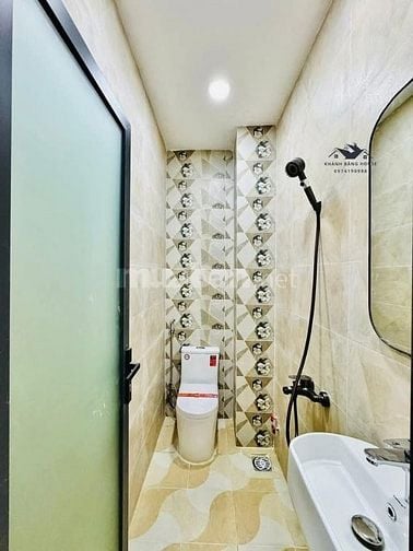 Chủ Ngộp Tiền Kinh Bán gấp nhà Hai Bà Trưng P.Võ Thị Sáu Q.3 SHR